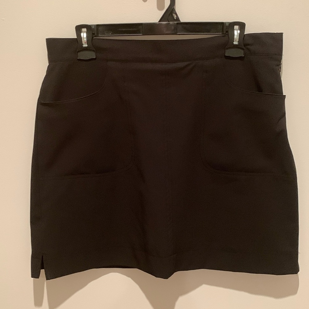 Size 8 golf skort